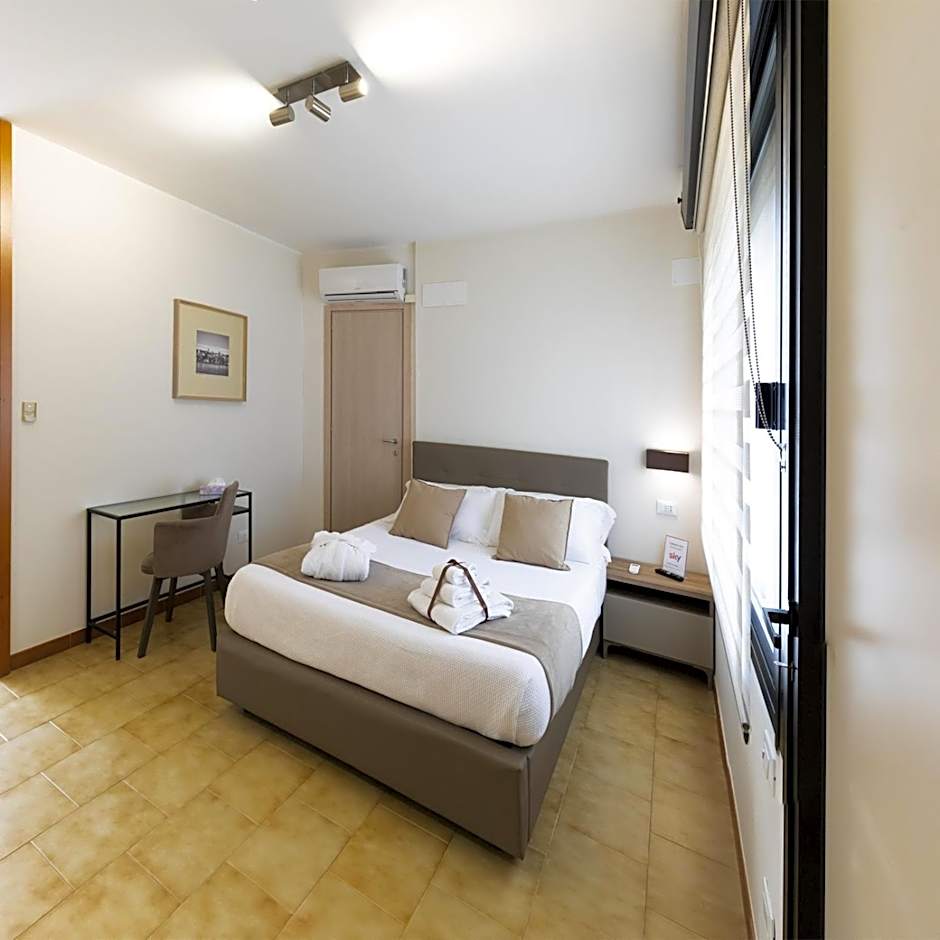 Photo 1 of 4 of 1 Double Bed or 2 Beds