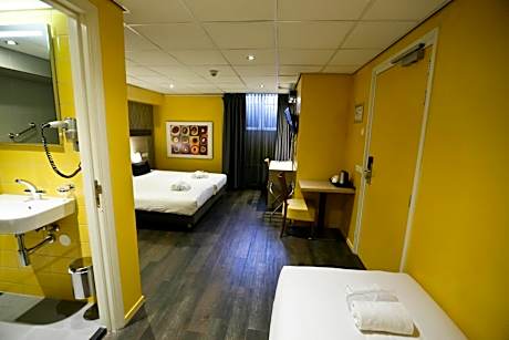 Basic Triple Room