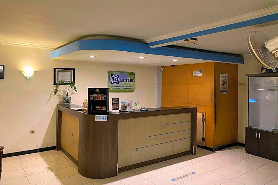 Hotel Lestari Near Lippo Plaza Mall Jember
