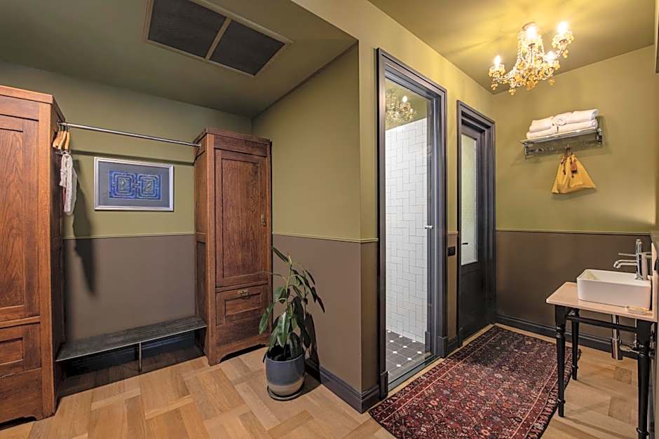 Communal Hotel Plekhanovi