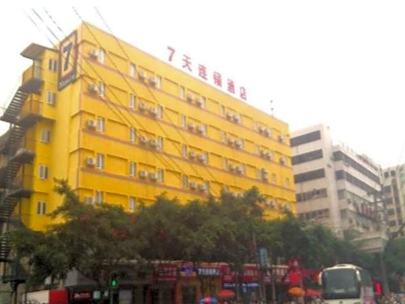 7Days Inn Chengdu North Train Station Wukuaishi