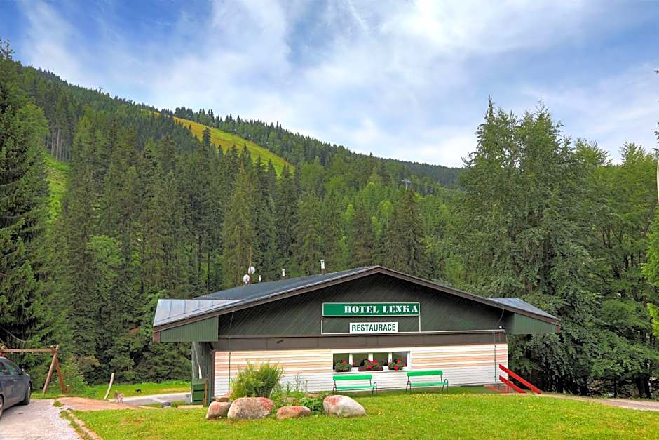 Hotel Lenka