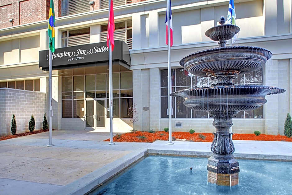 Hampton Inn By Hilton and Suites Roanoke-Downtown, VA