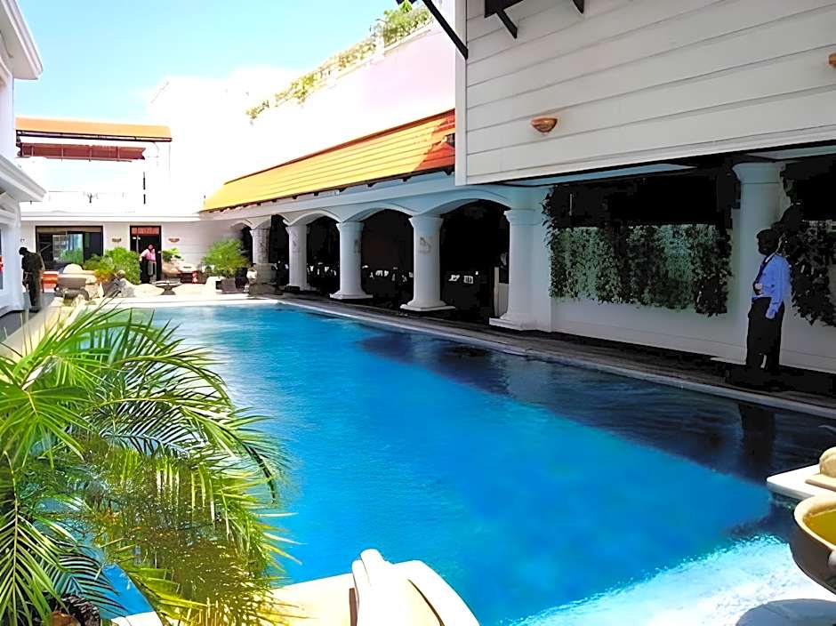 Anandha Inn Convention Centre and Suites