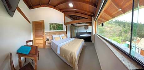 Deluxe Suite with Spa Bath