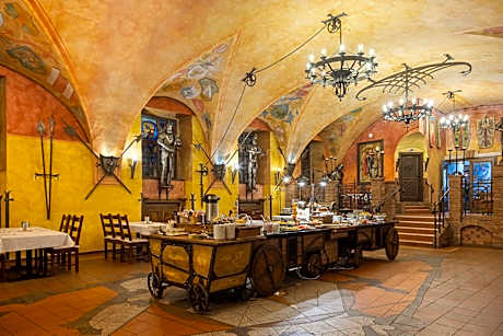 Pytloun Old Armoury Hotel Prague, Stara Zbrojnice