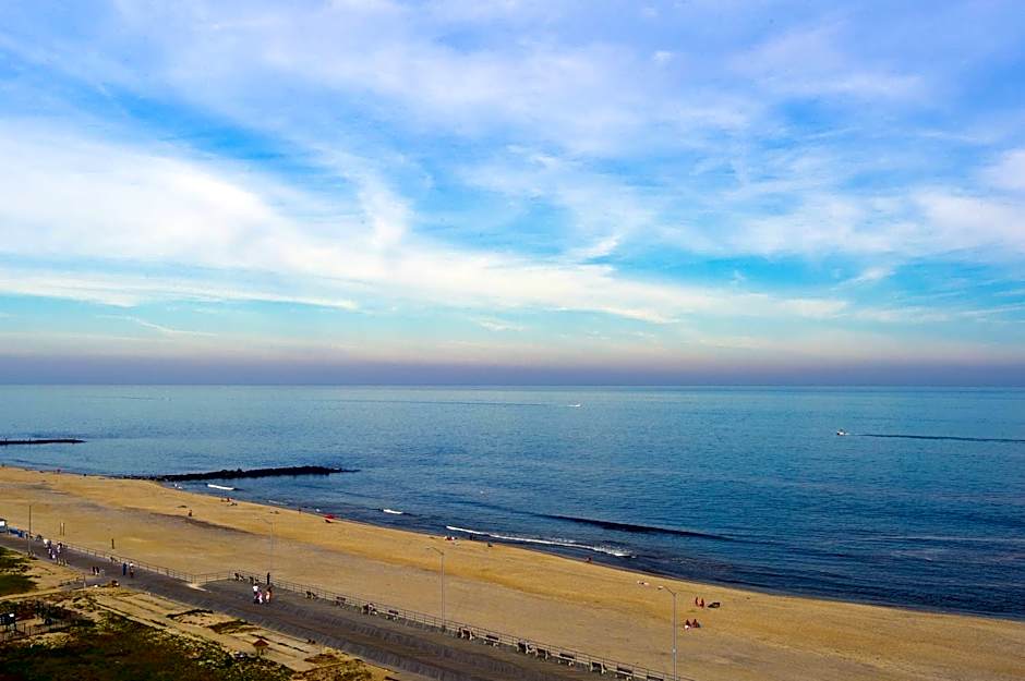 Berkeley Oceanfront Hotel