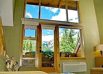 Fox Hotel And Suites