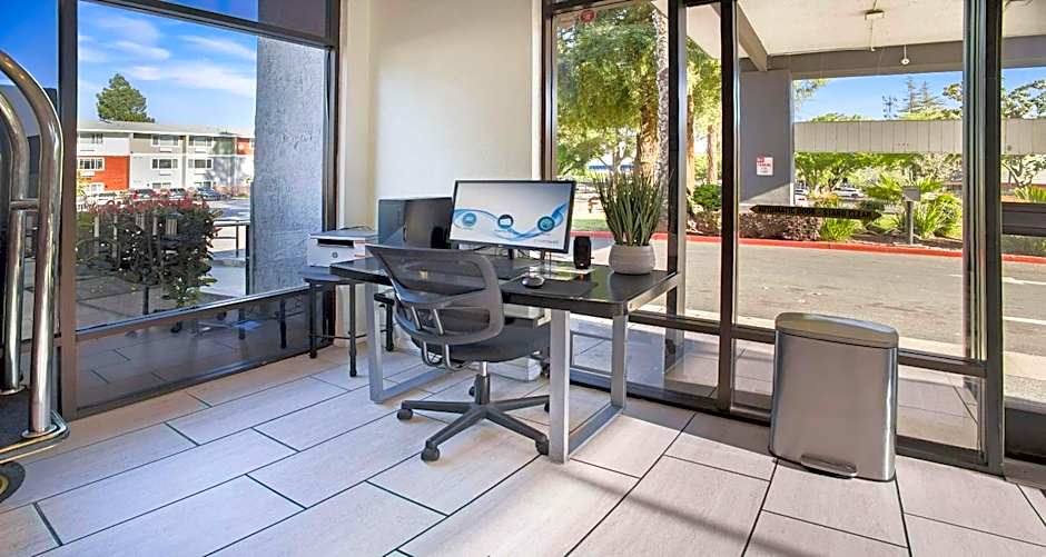 SureStay Plus Hotel by Best Western Sacramento North