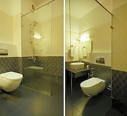 Super Townhouse Mookkannoor Tourist Home