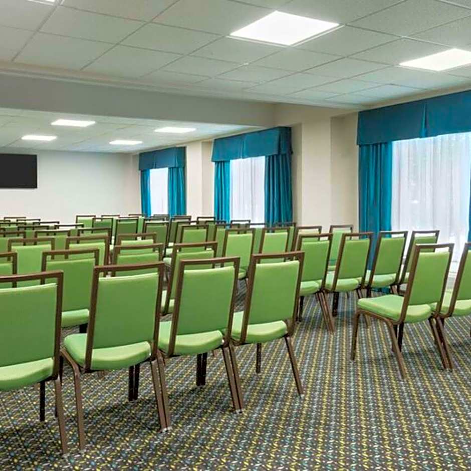 Hampton Inn By Hilton Atlanta-Perimeter Center
