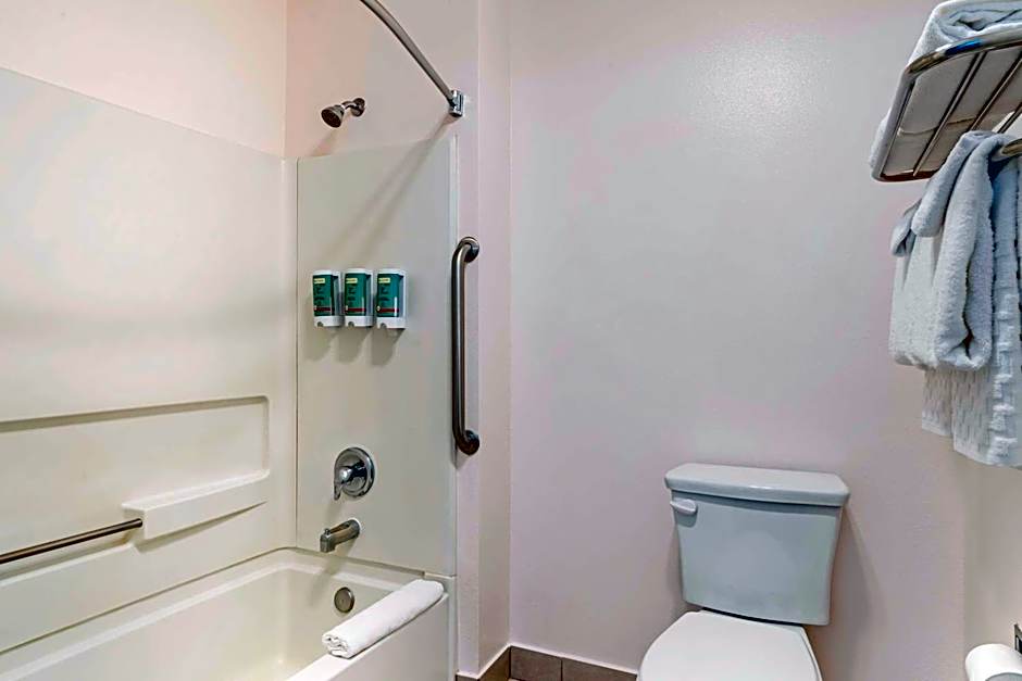 Best Western Salinas Monterey Hotel
