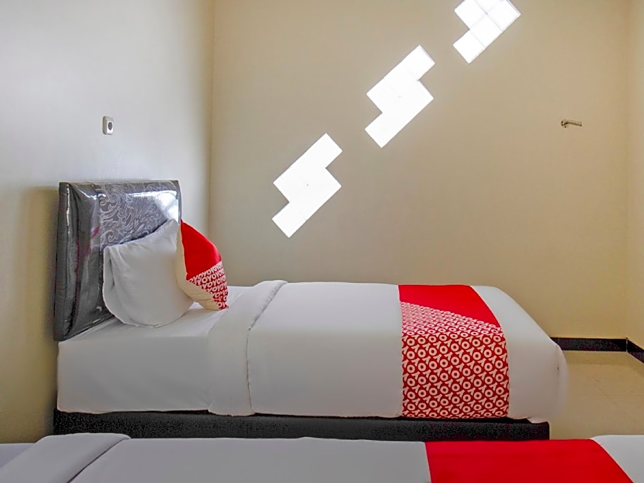 OYO 2753 Irma's Residence