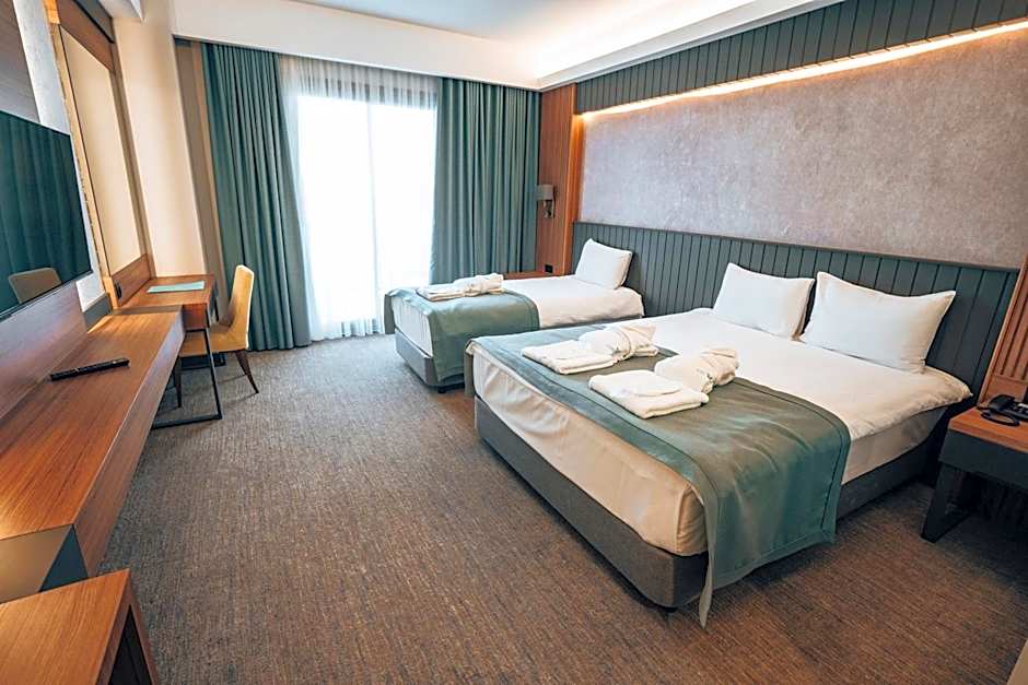 ADEMPİRA TERMAL&SPAHOTEL