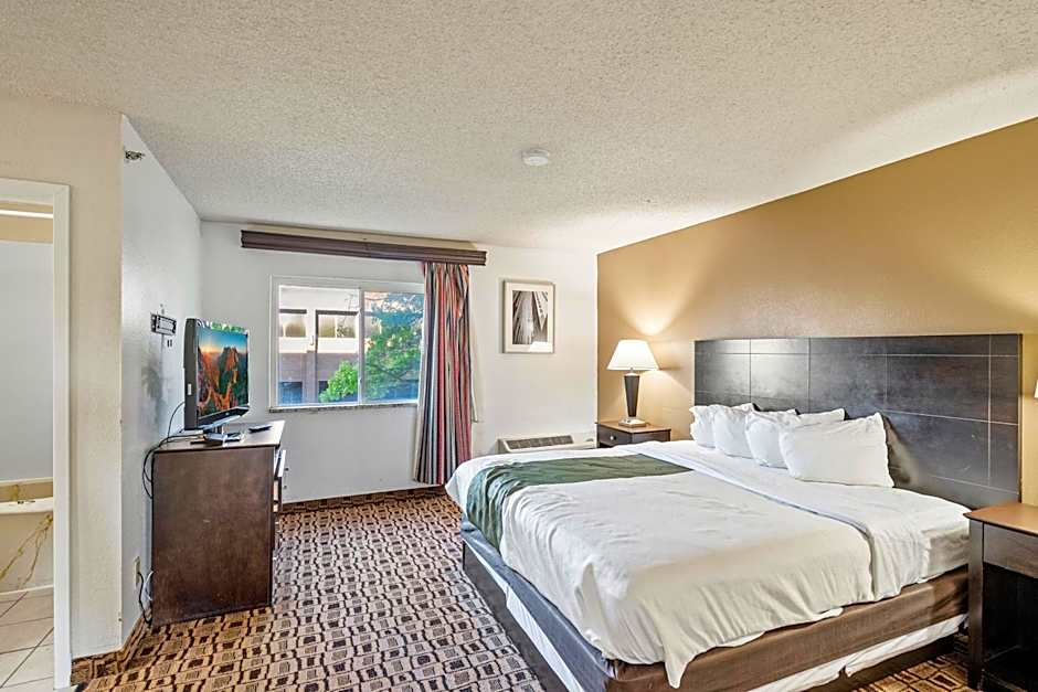 Coratel Plus Suites Wichita West Airport