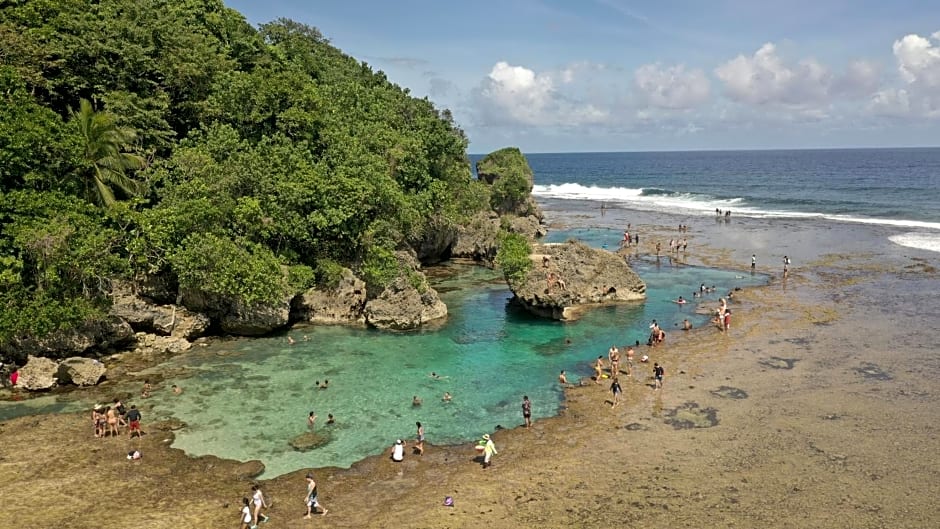 Ronaldo's Inn Siargao by Cocotel