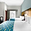 Best Western Plus Waller Hotel