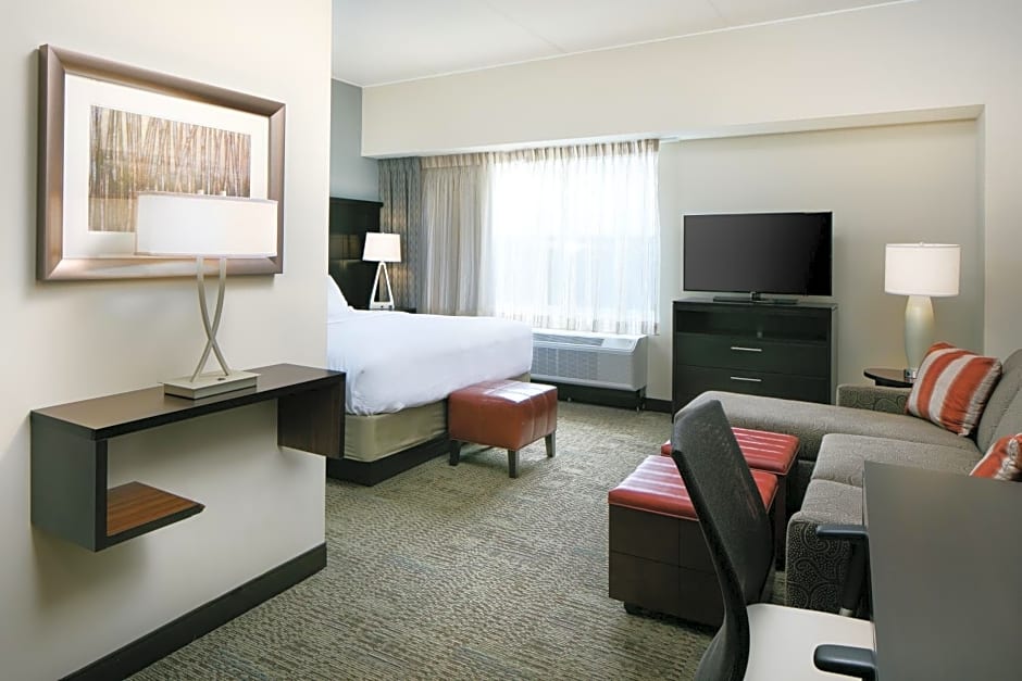 Staybridge Suites Des Moines Downtown