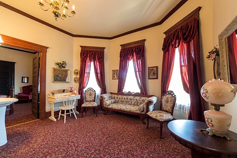 Grand Victorian Inn