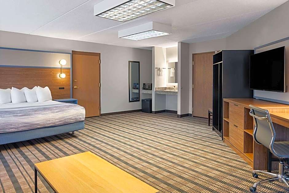 AmericInn by Wyndham Beaver Dam