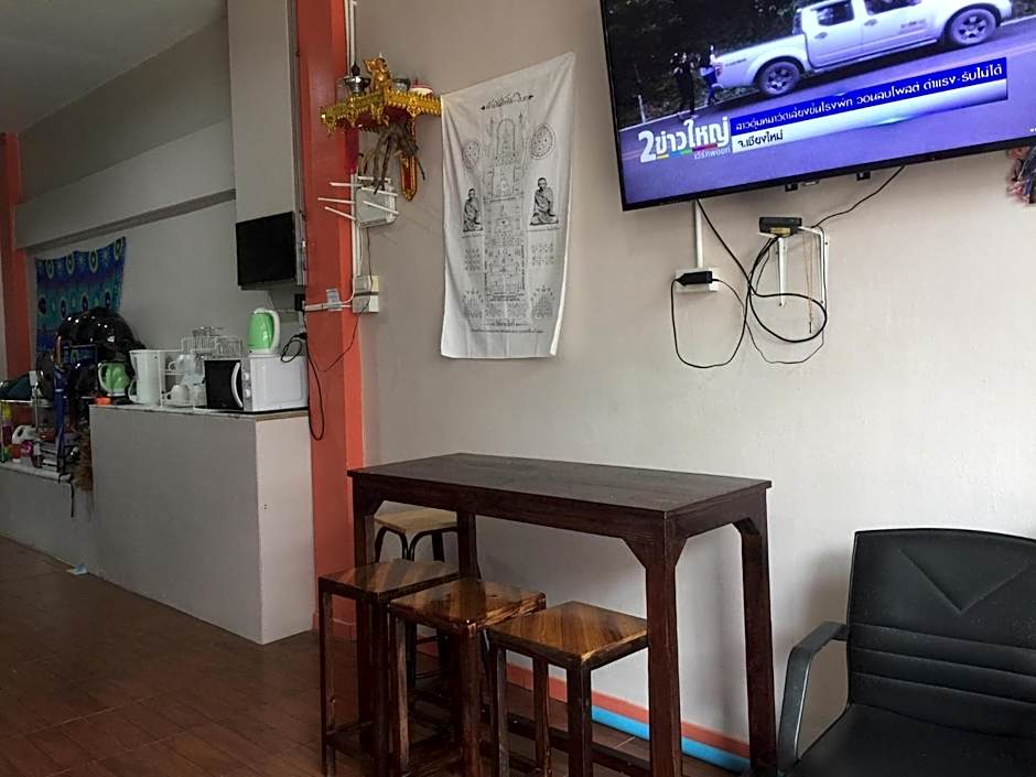 SMILE HOME GUESTHOUSE