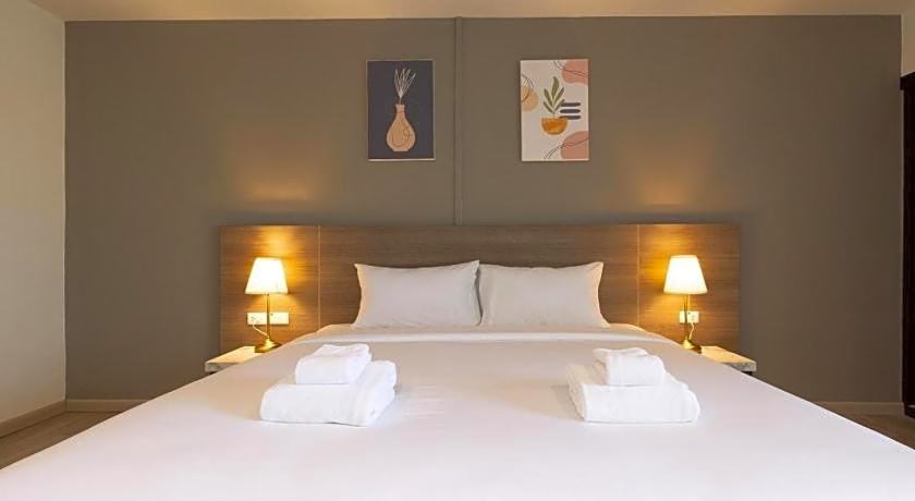 B2 Lampang Boutique & Budget Hotel