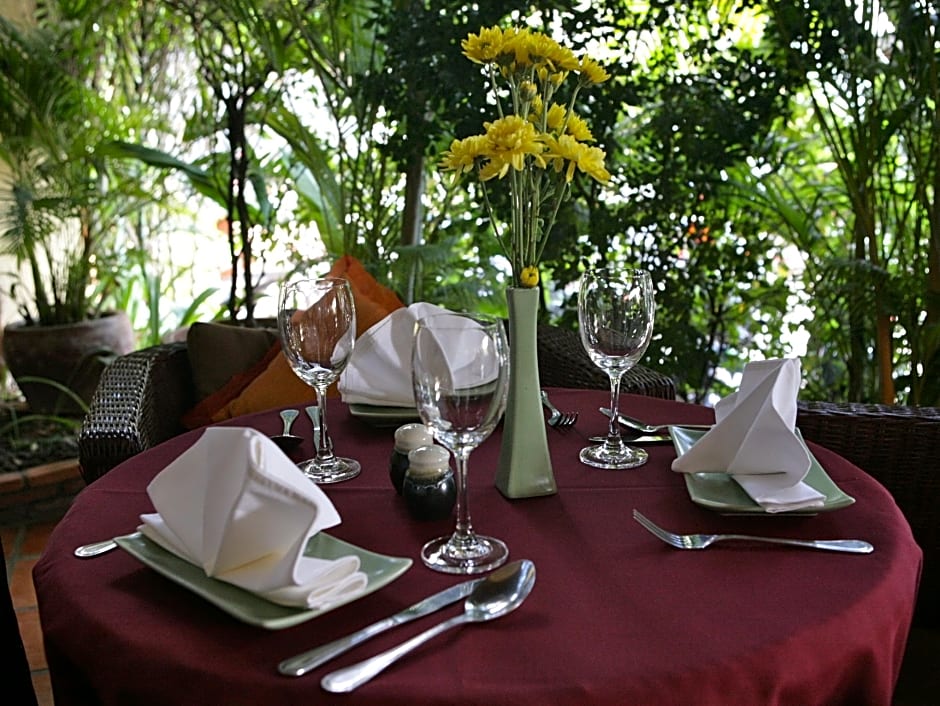 Maison Arnica Hotel and Restaurant 