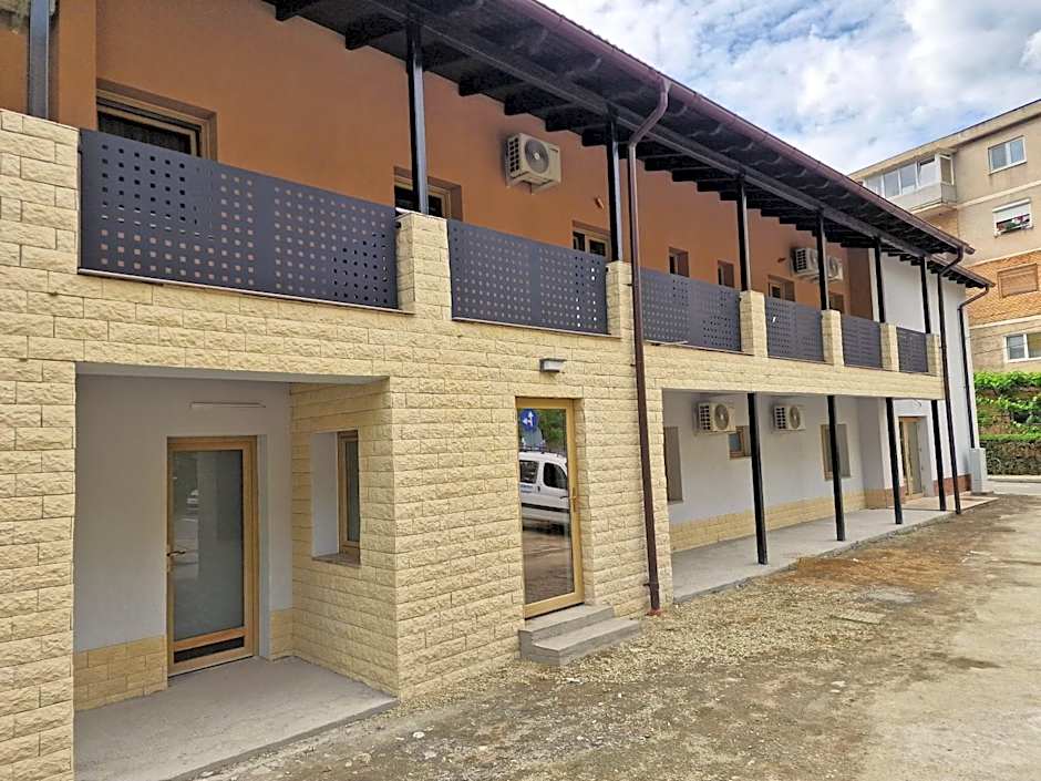 COLT DE RAI-Deluxe & Spa