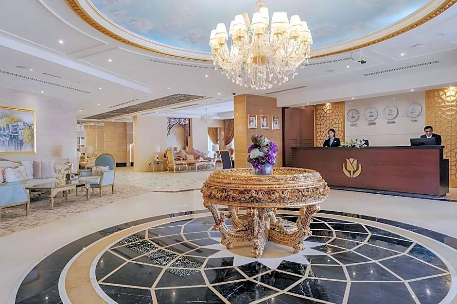 Crystal Plaza Al Majaz Hotel