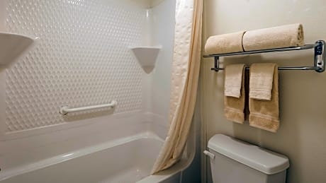 Accessible - 2 Queen - Mobility Accessible, Bathtub, Non-Smoking, Continental Breakfast