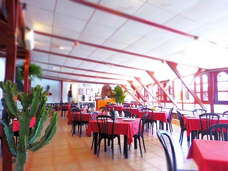 Apartamentos Castillo Beach