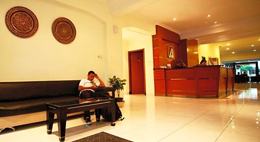 Hotel Syariah Arini Solo