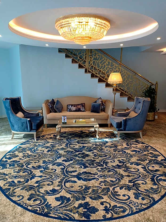 TOLIP Golden Plaza Hotel