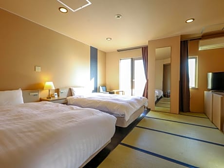 Room with Tatami Area- Non-Smoking