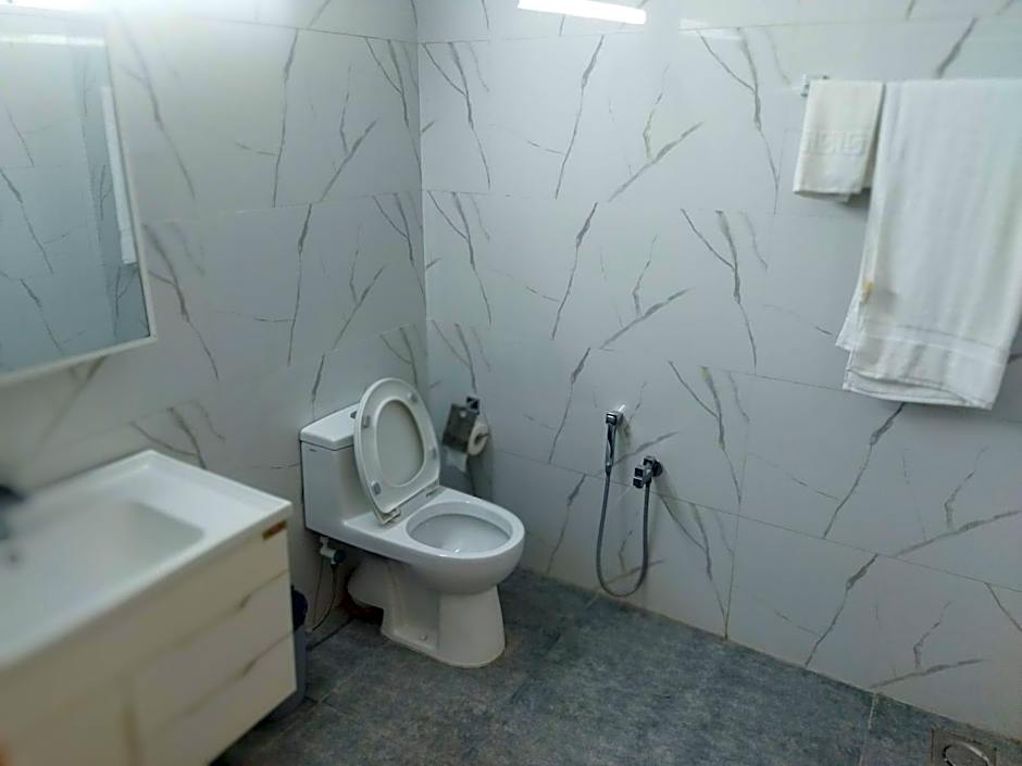 Chuang Fu Guest House – Islamabad, OH