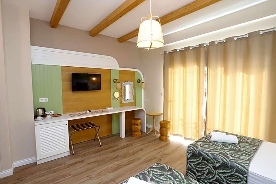 Foto 1 di 8 di Double or Twin Room