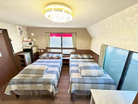 Quadruple Room 302
