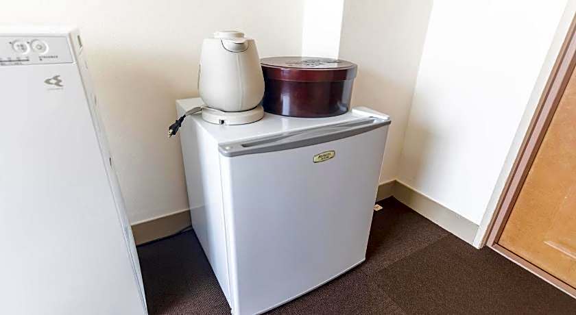 OYO Business Hotel Suehiro Matsuyama