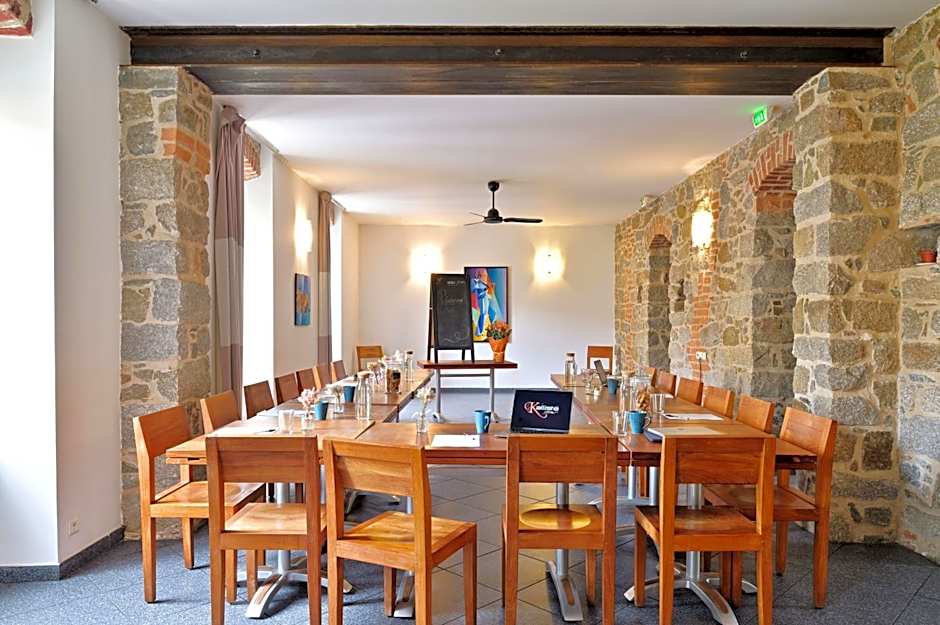 Kalliste Hotel