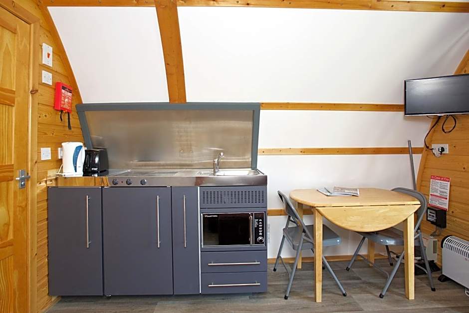 LOCH TAY HIGHLAND LODGES and GLAMPING PARK