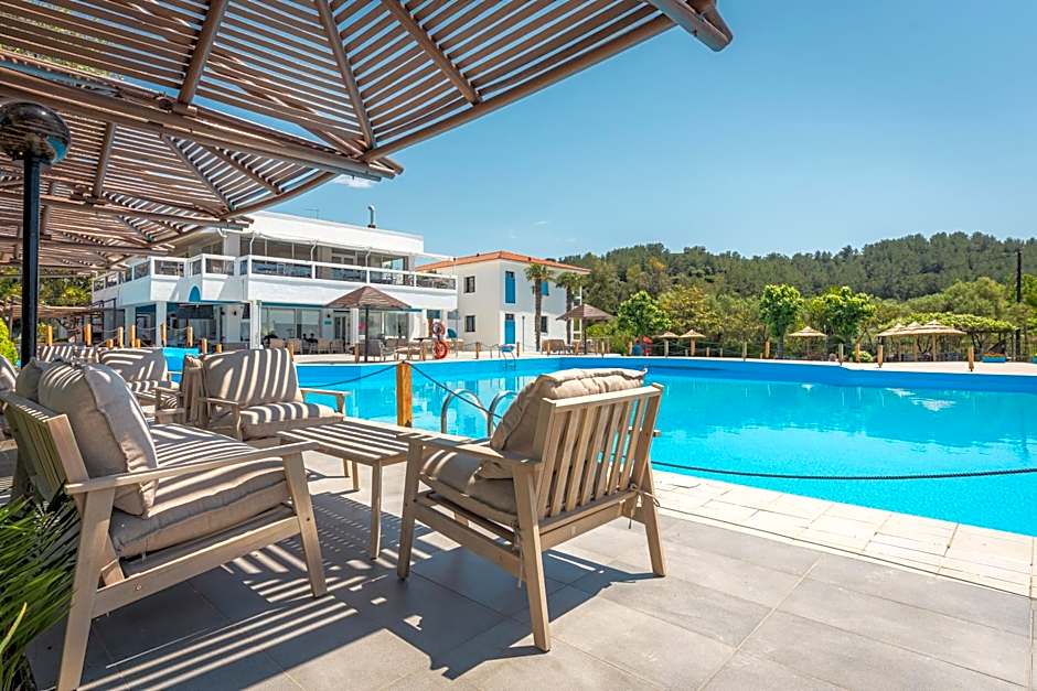 Kamari Beach Hotel