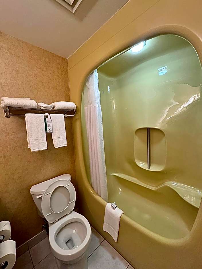 Travelodge by Wyndham Prince Albert