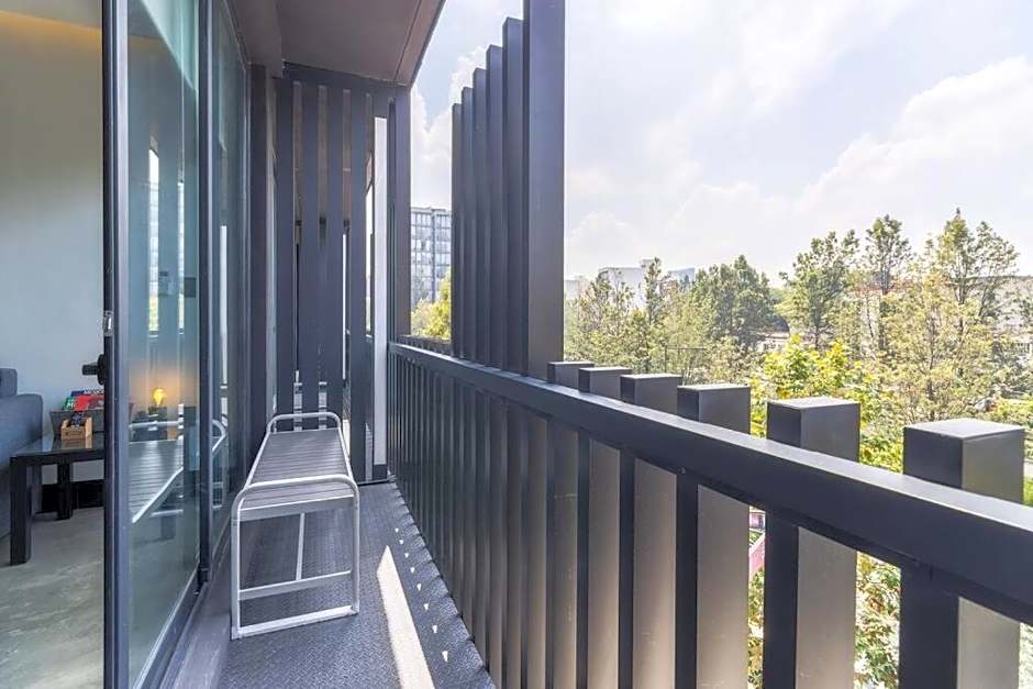 L203 New studio apt 1Bdrm 1bath AC Rooftop