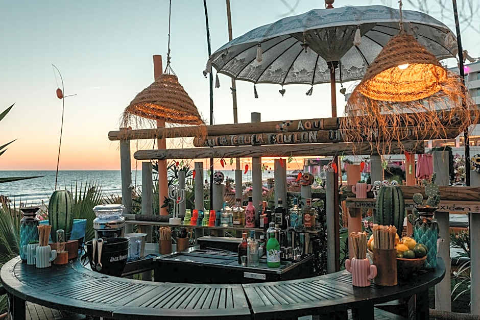 On Hotels Oceanfront Adults Designed