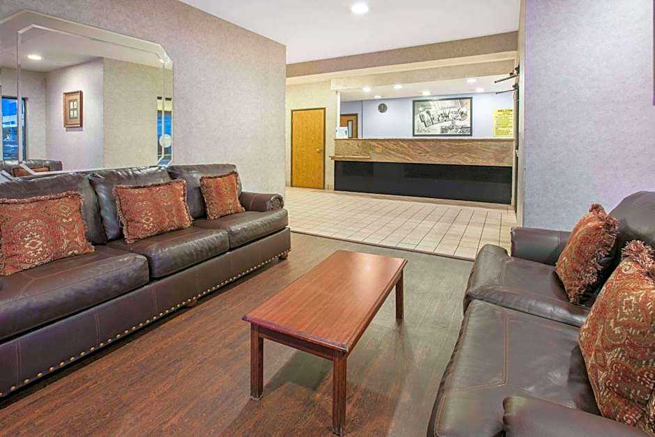 Super 8 by Wyndham Garland North Dallas Area