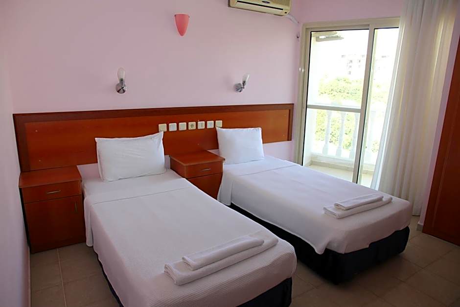 HOLIDAY APART 50 meters to BEACH, Sea view apartments