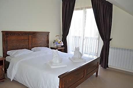 King Room with Mountain View