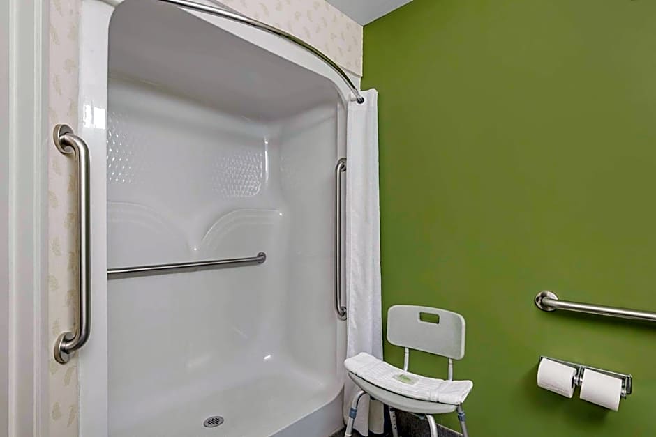 Sleep Inn & Suites Charles City