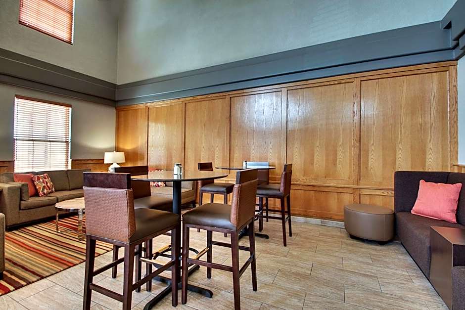 Drury Inn & Suites Albuquerque