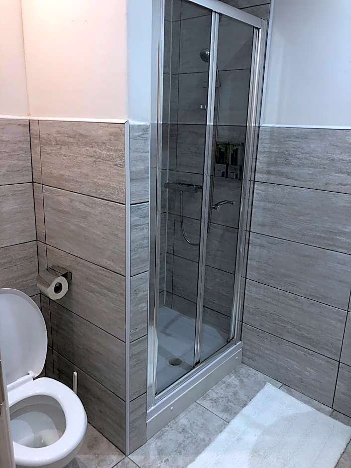 The Broadway Hotel - London Heathrow